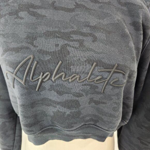 Alphalete Sweatshirt Womens M Gray Camo Cropped Fleece Logo Gym Lifting Crop - Picture 3 of 16